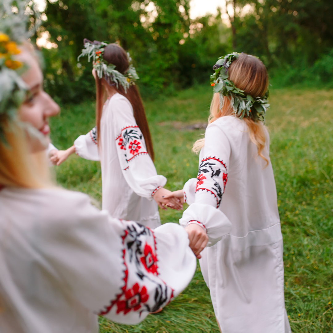 Midsummer dans les différentes cultures et traditions