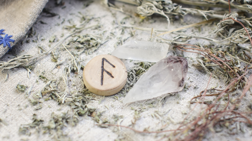 La Rune Ansuz : Symbole de Communication, de Sagesse et de Divination