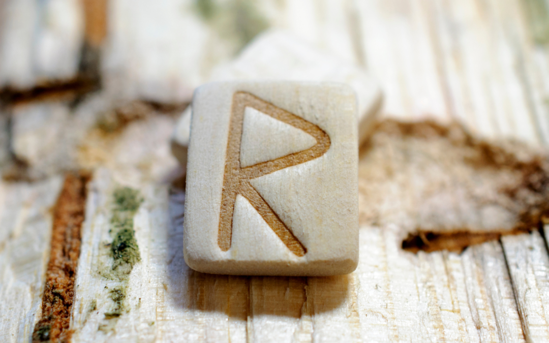 Rune Raidho, symbole du mouvement, du voyage et de la progression