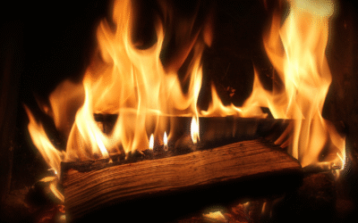 Du feu au feu : la bûche de Yule qui renaît à Litha