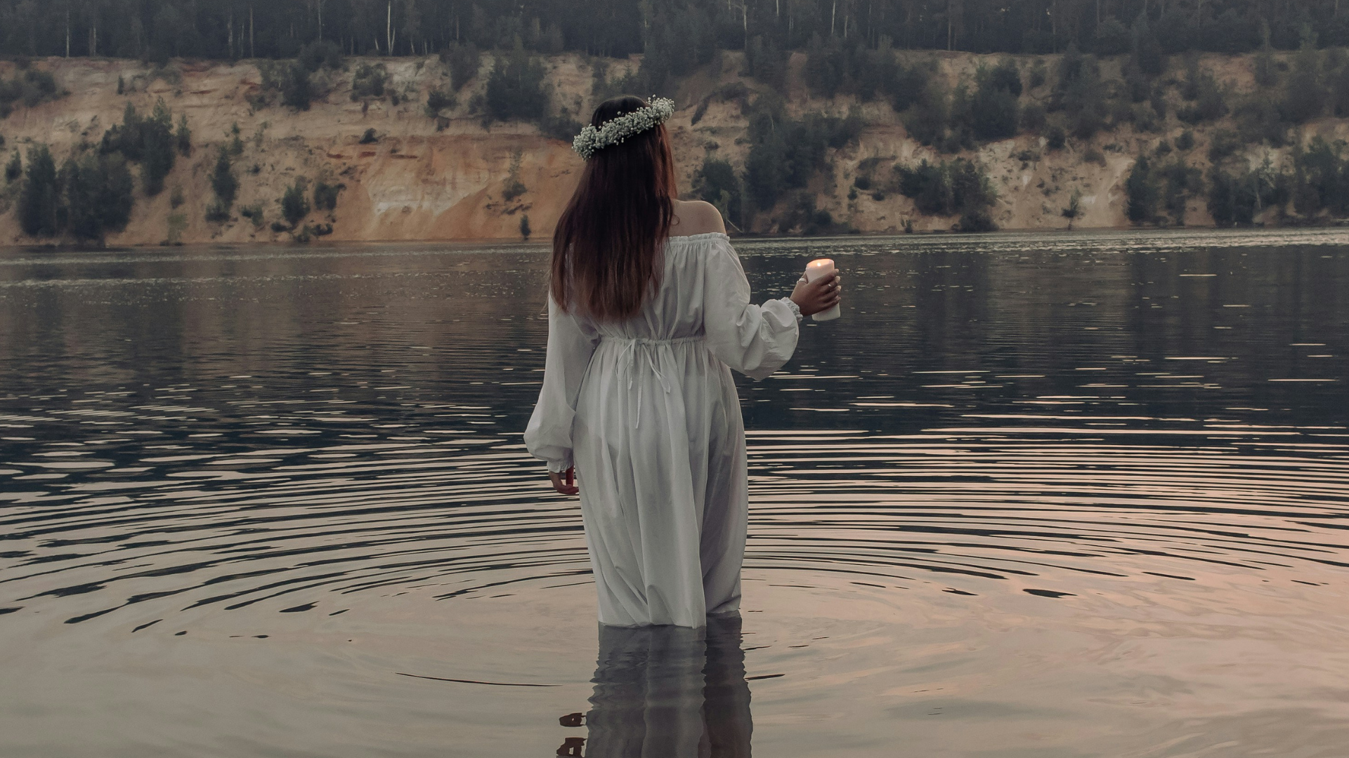 Avril : Quand le corps devient sanctuaire Avril : Quand le corps devient sanctuaire