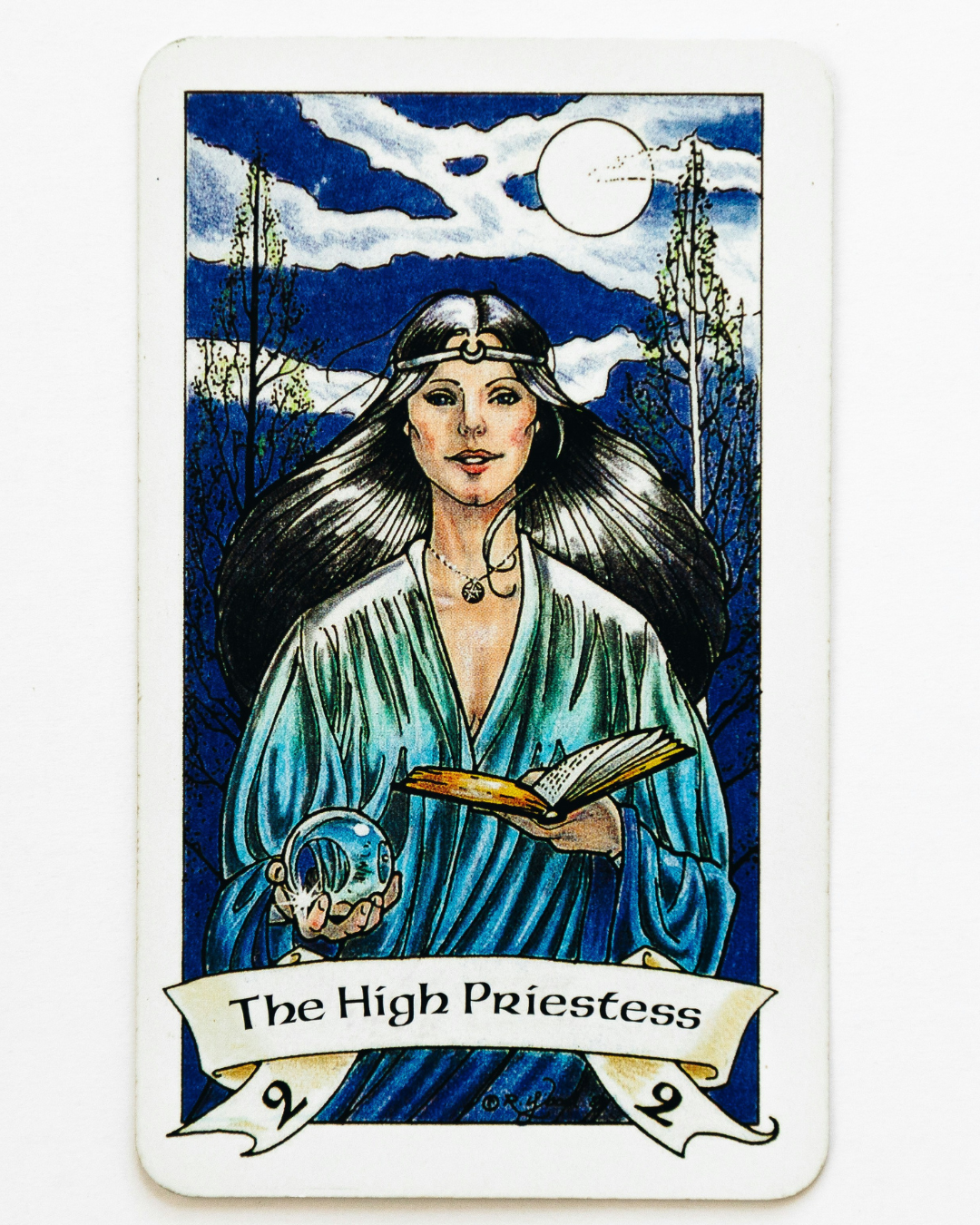 Art et Tarot : la grande prêtresse